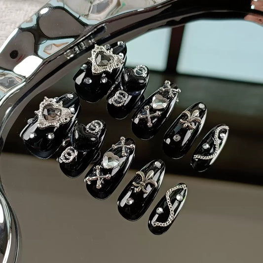 Dark Glam Hot Girl Heart Chain Rhinestone Press-On Nails