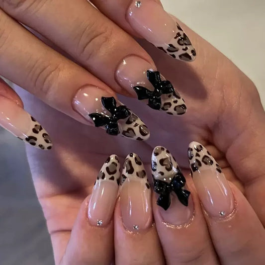 Sweet & Cool French-Style 3D Leopard Print Bow Rhinestone Detachable Press-On Nails