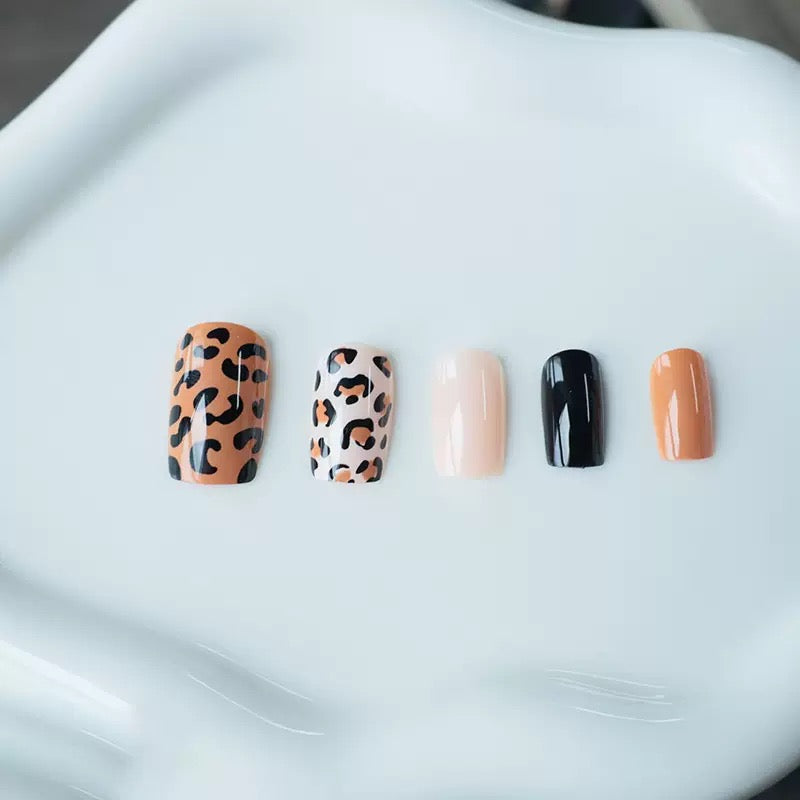 Mid-Length European Square Leopard Print Color-Block Detachable Press-On Nails