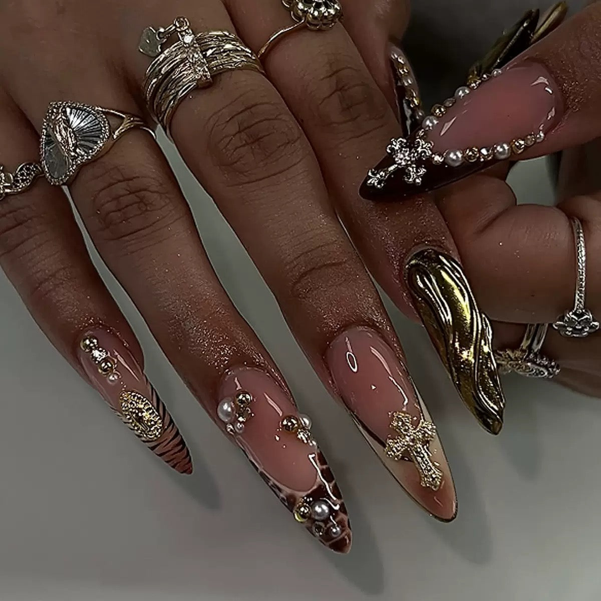 Hot-Selling French Leopard 3D Long Stiletto Rhinestone Cross Sparkle Detachable Press-On Nails | EU & US Trendy Style