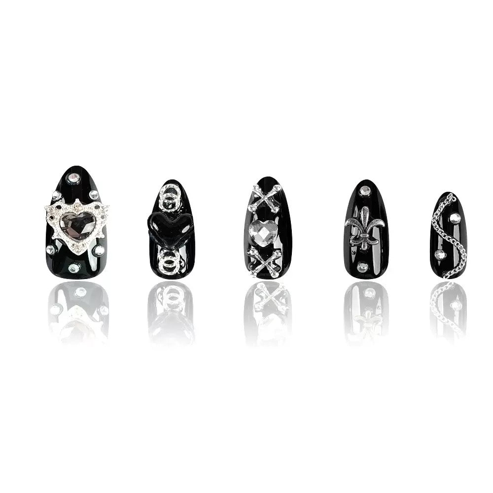 Dark Glam Hot Girl Heart Chain Rhinestone Press-On Nails