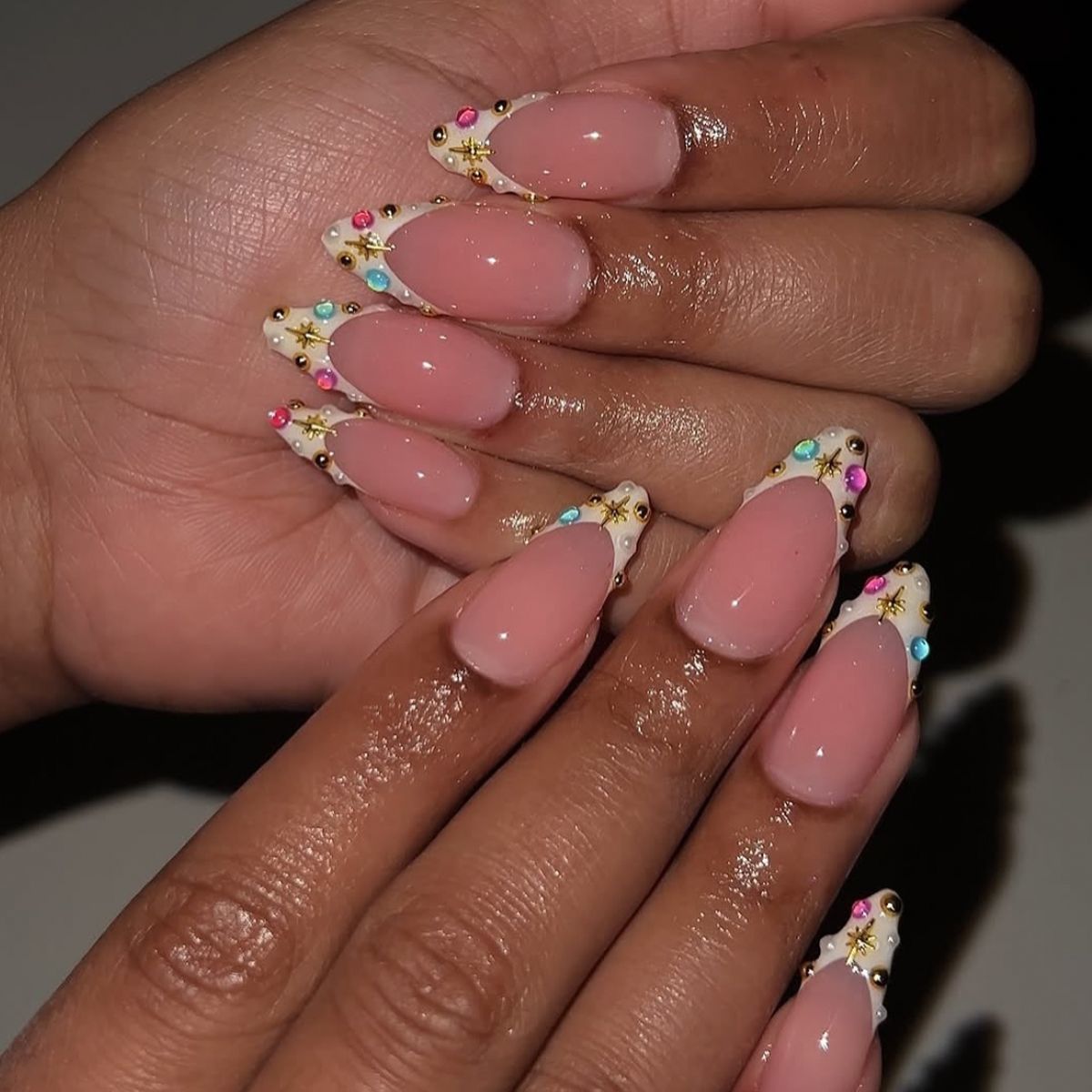 Edgy Girl Rhinestone Almond-Shaped Press-On Nails (Ready-Made)