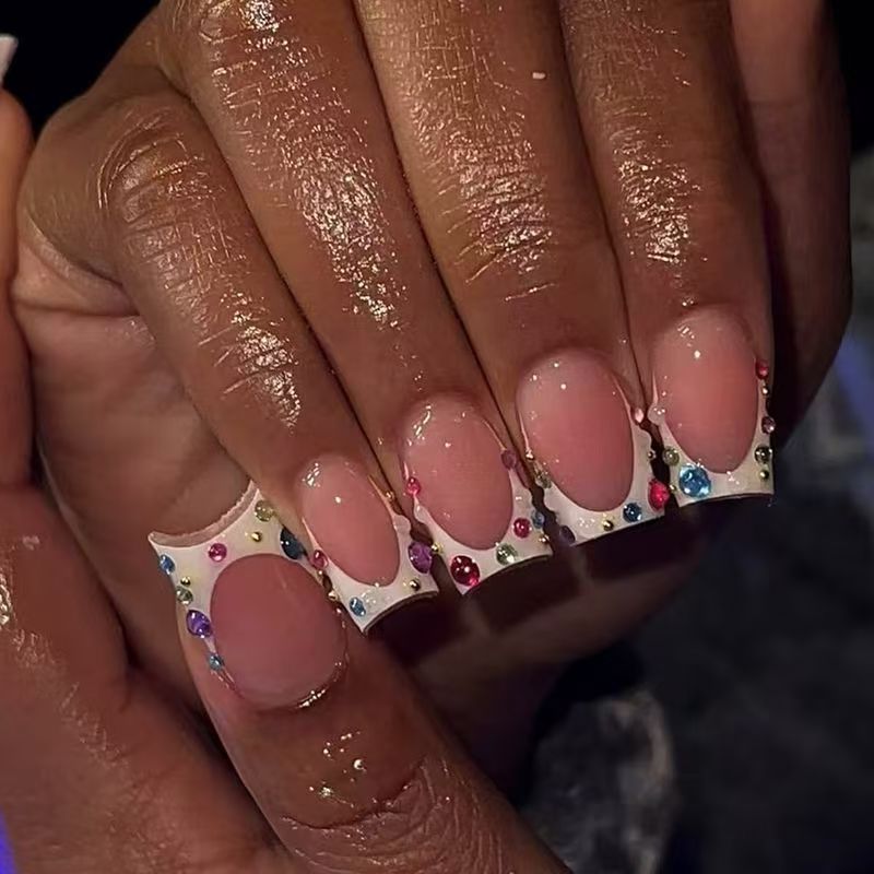 French-Style Edgy Girl Rhinestone Medium-Length Press-On Nails
