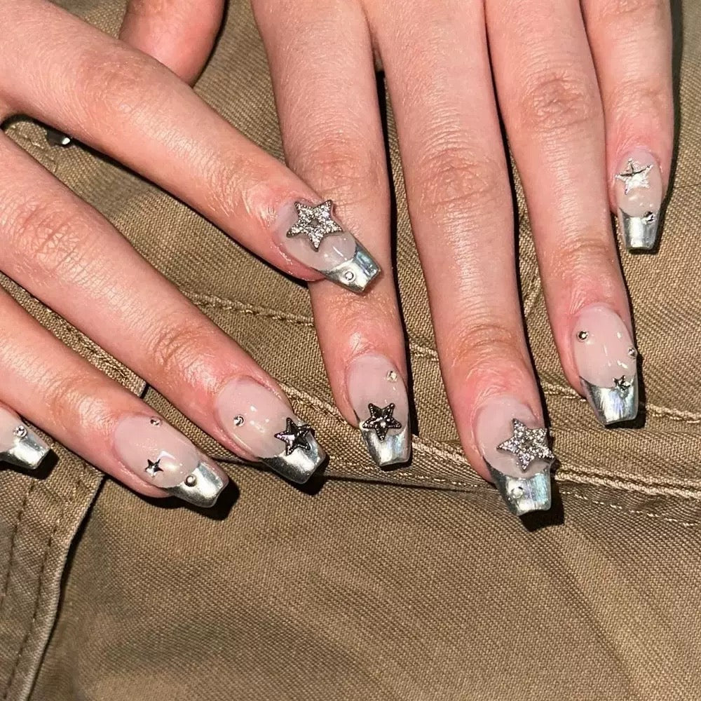 Luxurious Edgy Girl French Silver-Edged Star Rhinestone Sweet-Cool Press-On Nails