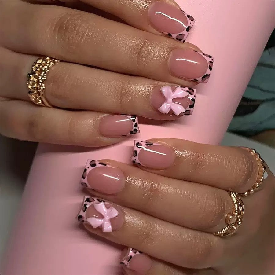 Valentine’s Day Pink Leopard Print Color-Block Bow Removable Press-On Nails
