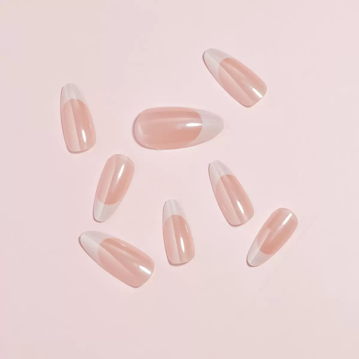 Chic Minimalist Aurora French Soft Sweet Round Almond Detachable Press-On Nails | Elegant & Sweet Style