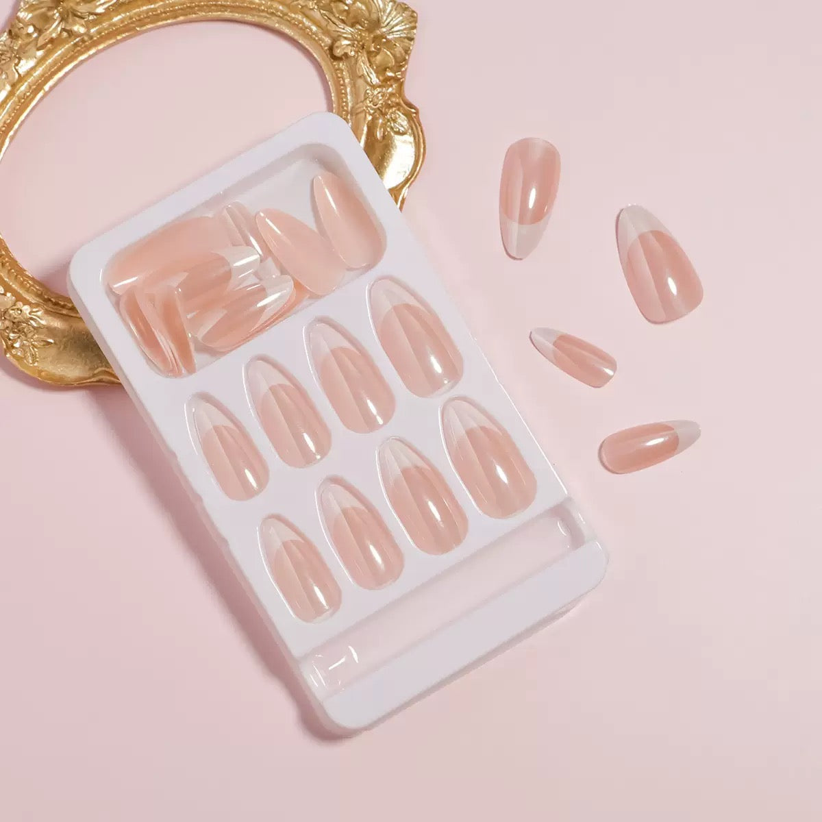 Chic Minimalist Aurora French Soft Sweet Round Almond Detachable Press-On Nails | Elegant & Sweet Style